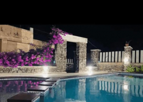 Private Beach ECR Villa by the Bay - 5 mins walk to Beach